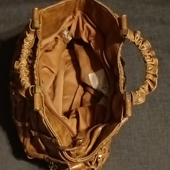 Purse - Picture 3 of 4